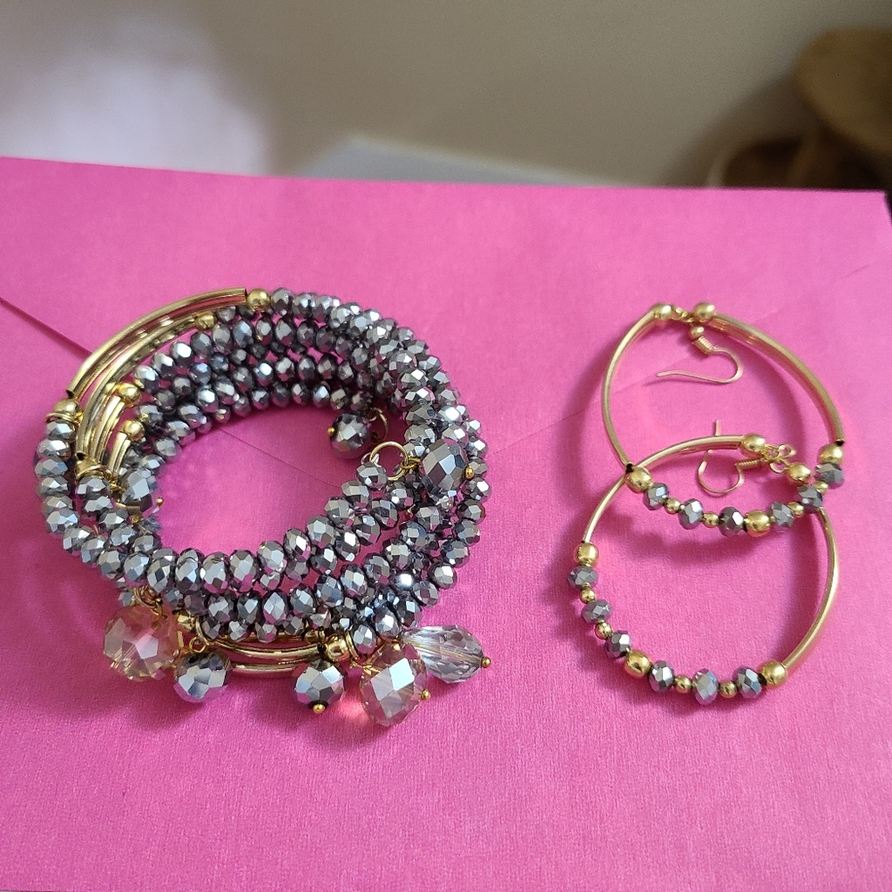 Bracelet earrings set